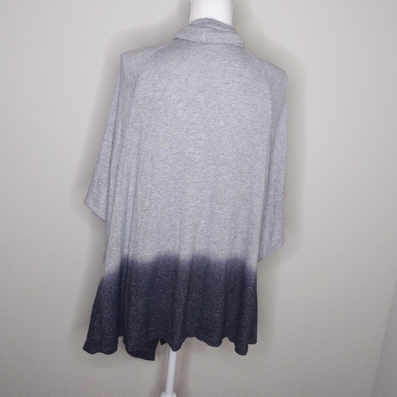 Status by Chenault Ombre Dip Dye Cardigan Sweater Grey Soft Knit Nordstrom Women - Picture 3 of 10